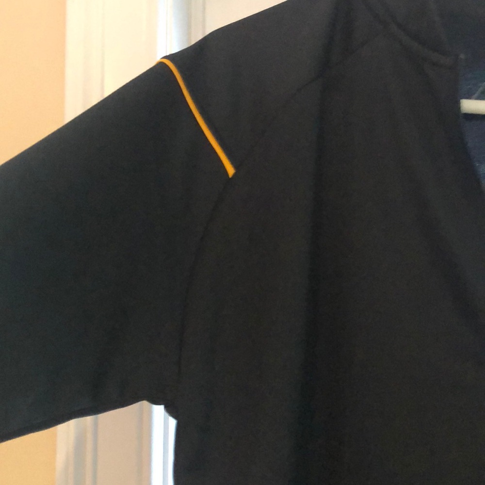 Brand new men’s Boston Bruins quarter zip - Picture 5 of 15
